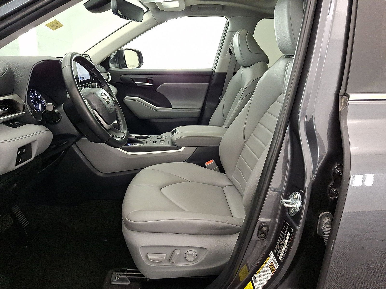2023 Toyota Highlander — rear three-quarter view